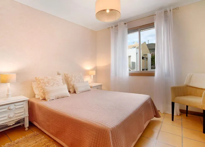 Sun And Moon * Letterkenny